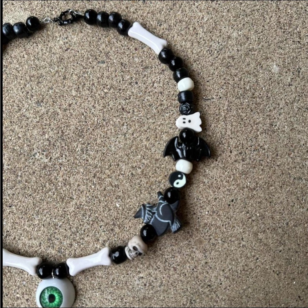 Handmade necklace - Picture 3 of 8